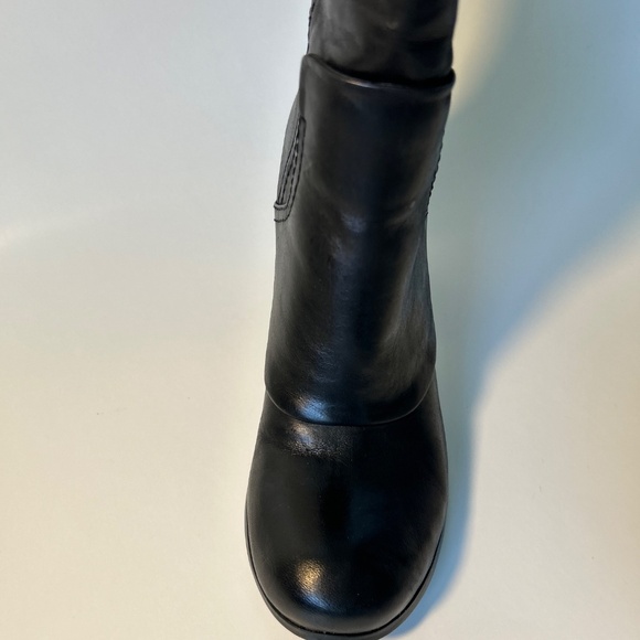 black heeled leather boots - Picture 5 of 12